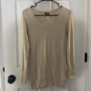 H&M Cream V neck crew sweater